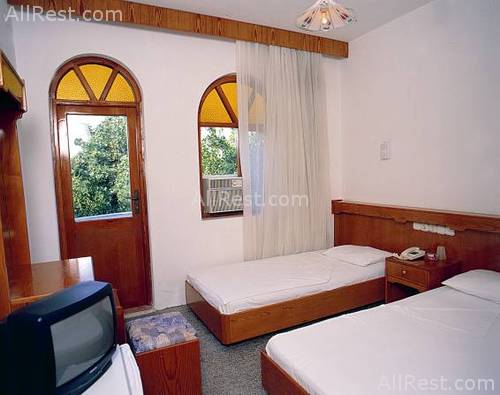 Derin Hotel 12
